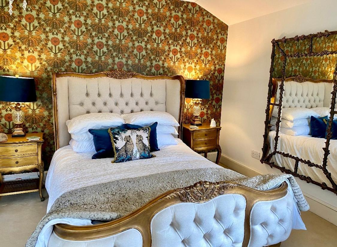 Maybole Private Room & Bathroom In Manor House מראה חיצוני תמונה