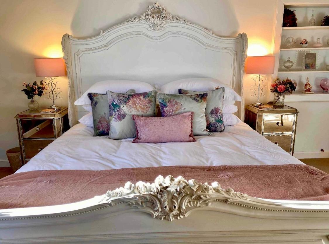 Maybole Private Room & Bathroom In Manor House מראה חיצוני תמונה